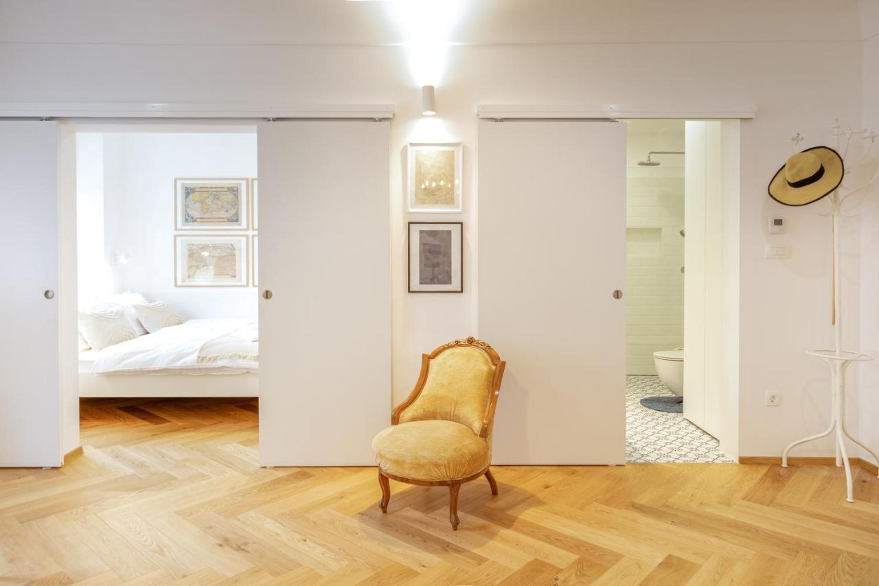Stylish Apartment In Historical Center Любляна Екстер'єр фото